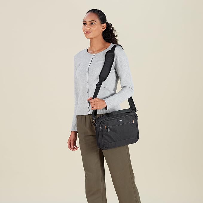 Amazon Basics Laptop Carrying Case Shoulder Strap, 1-pack, 11.6 inch, Black